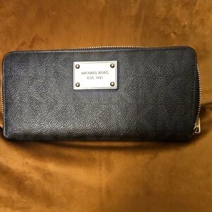 Michael Kors Black Womens  Wallet